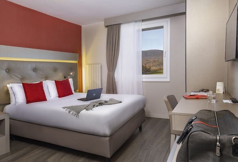 Номер Стандарт, Everness Hotel & Resort