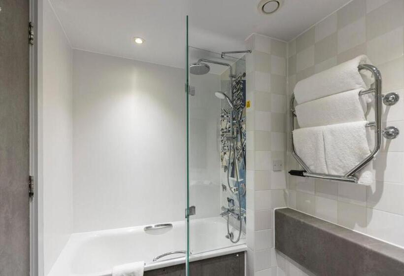 Номер Стандарт, Holiday Inn Milton Keynes Central, An Ihg