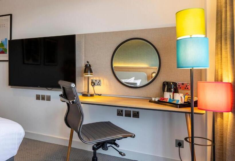 Стандартный Номер Кровать Кинг, Holiday Inn Milton Keynes Central, An Ihg