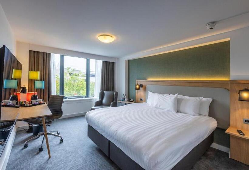 Quarto Premium, Holiday Inn Milton Keynes Central, An Ihg