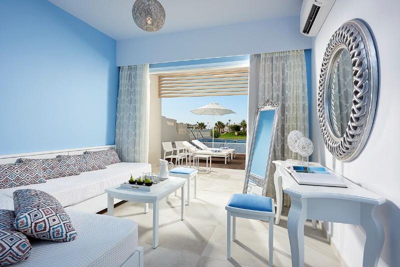 سوئیت جونیور با استخر, Mythos Palace Resort & Spa