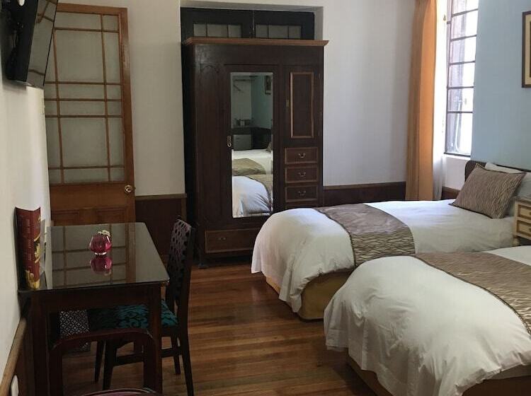 Номер Стандарт Трехместный, Queen S Villa Hotel Boutique