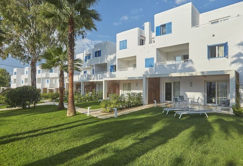 جناح مطلّ علي الحديقة, Cala Llenya Resort Ibiza