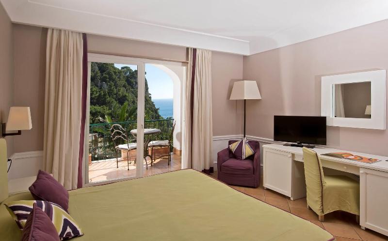 스위트, Comfort Suites Macaé