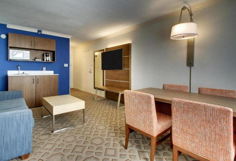 Люкс Кровать Кинг, Holiday Inn Express Poughkeepsie, An Ihg