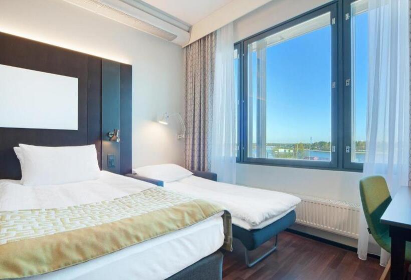 Номер Стандарт Двуспальная Кровать, Holiday Inn Helsinki West   Ruoholahti, An Ihg