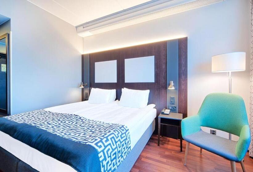 Номер Superior, Holiday Inn Helsinki West   Ruoholahti, An Ihg