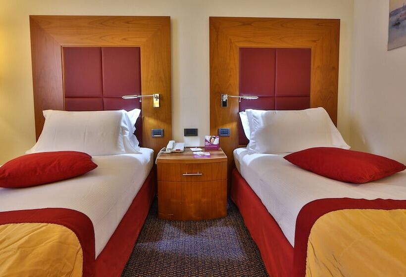 스탠다드 룸, Crowne Plaza Venice East, An Ihg
