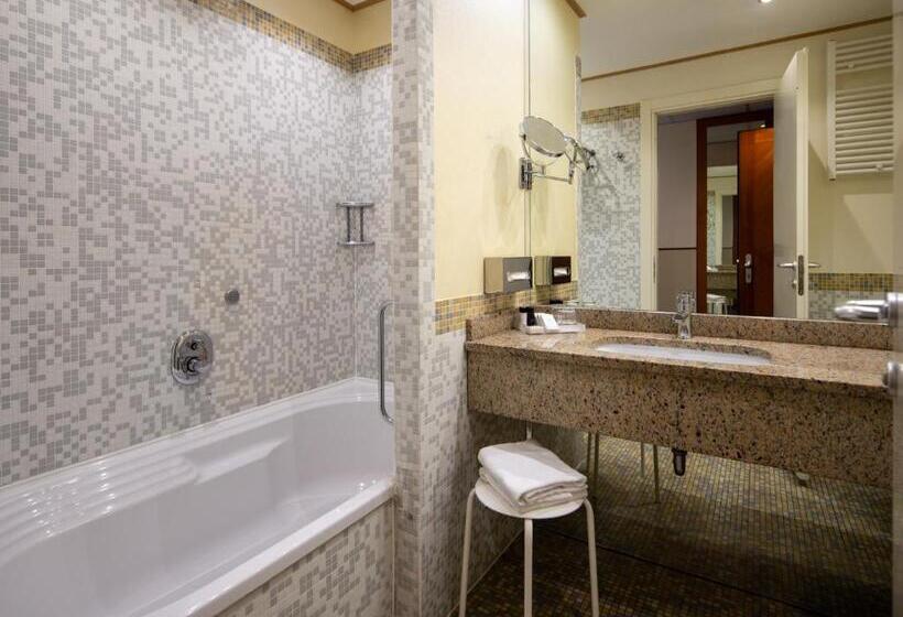 스탠다드 룸 킹사이즈 침대, Crowne Plaza Venice East, An Ihg