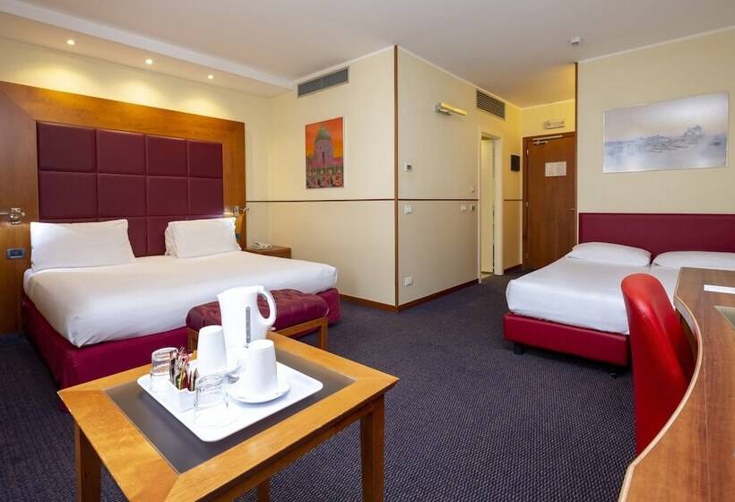 스탠다드 룸, Crowne Plaza Venice East, An Ihg