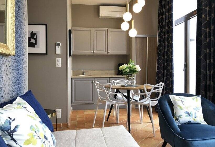 Люкс, Les Suites   Domaine De Crécy