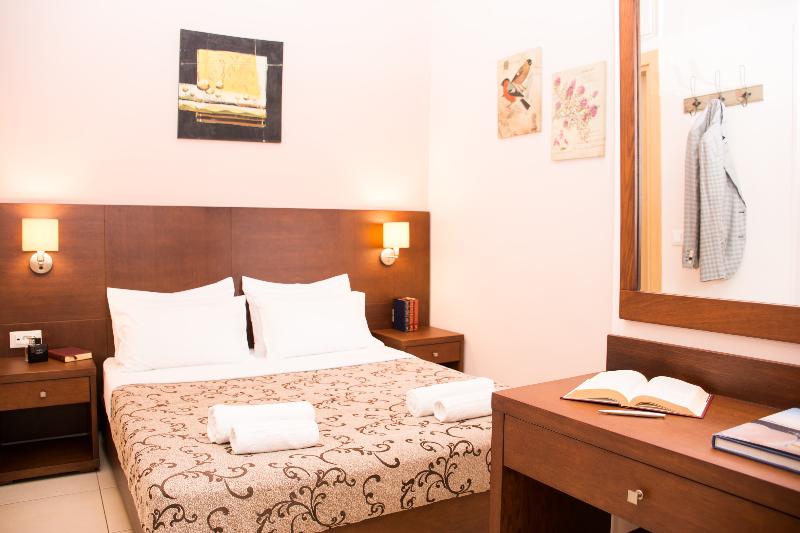 스탠다드 스튜디오, Marigianna Apartments