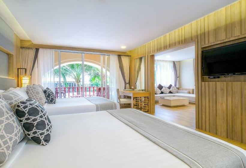 Cameră Familiară cu Vedere la Piscină, Phuket Graceland Resort and Spa