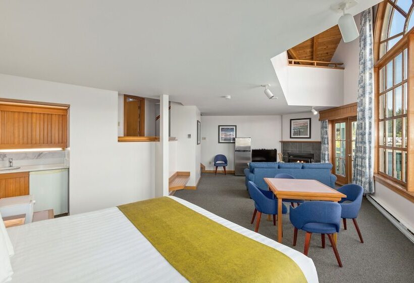 마스터 스위트, Canadian Princess Lodge & Marina