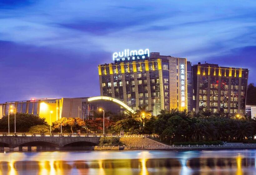 Номер Deluxe Вид на Озеро, Pullman Xiamen Powerlong