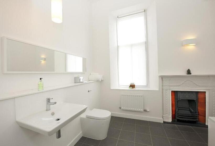 스탠다드 룸 킹사이즈 침대, Greystones B&B