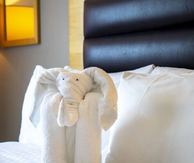 Номер Стандарт, Holiday Inn London Brentford Lock, An Ihg