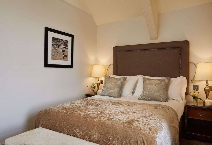 Номер Deluxe, Macdonald Old England Hotel & Spa