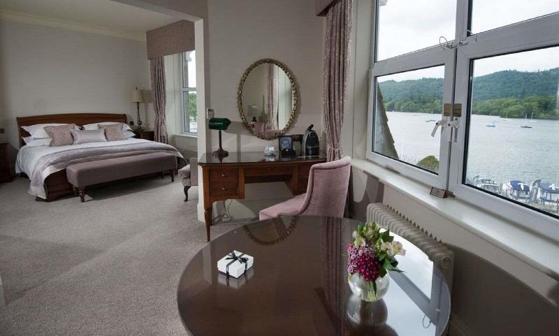 Люкс Повышенной Комфортности, Macdonald Old England Hotel & Spa