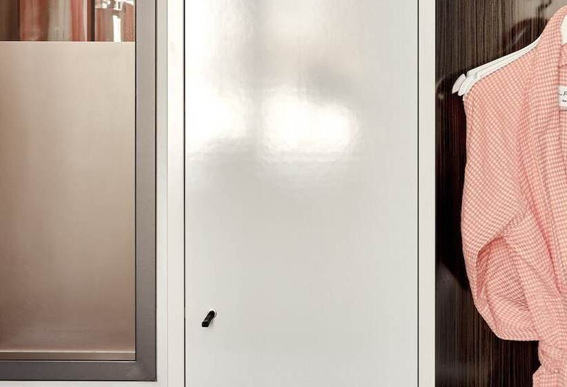 Номер Стандарт с Балконом, The Pure, Frankfurt, A Member Of Design Hotels