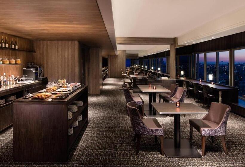 스탠다드 룸 킹사이즈 침대, Courtyard By Marriott Shin Osaka Station