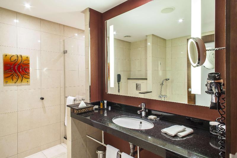 Стандартный Номер Кровать Кинг, Hilton Warsaw City