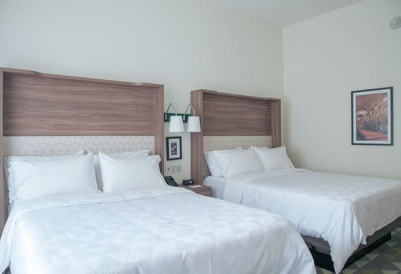 スイート, Holiday Inn Tlaxcala, An Ihg