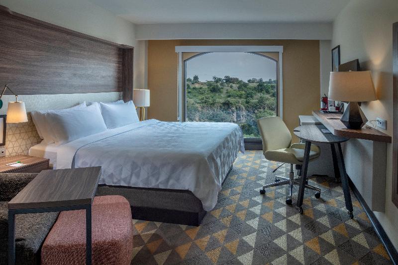 キングサイズベッドのスタンダードルーム, Holiday Inn Tlaxcala, An Ihg