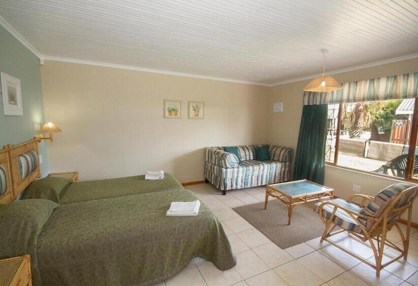 Шале 1 Спальня, Pine Lodge Resort