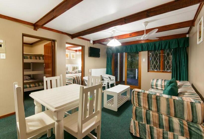 Дом 1 Спальня, Pine Lodge Resort