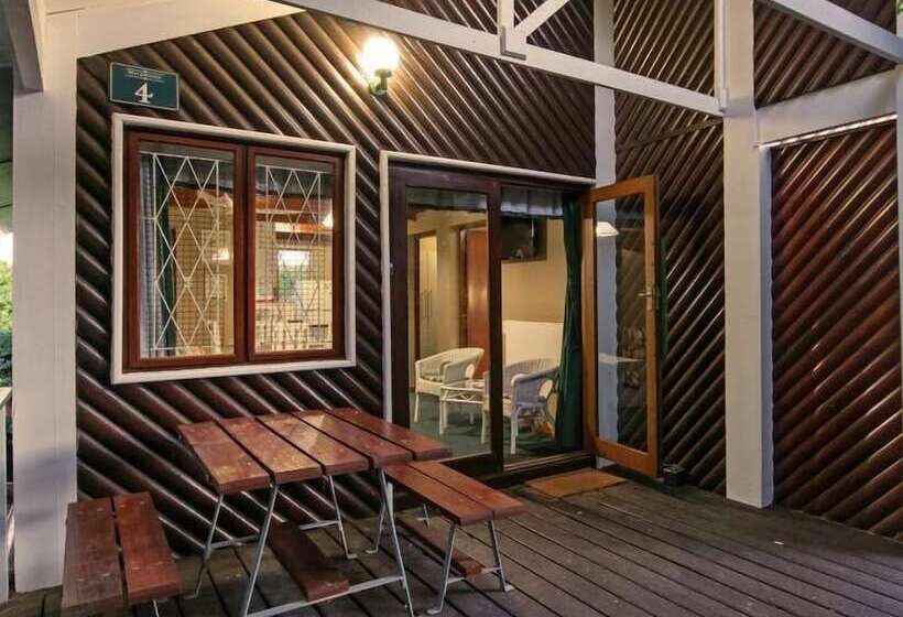 Дом 1 Спальня, Pine Lodge Resort