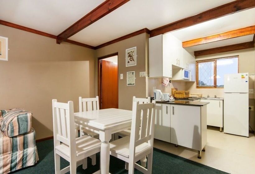 Дом 1 Спальня, Pine Lodge Resort