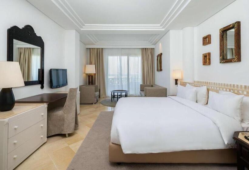 带露台的高档房间, Radisson Blu Palace Resort & Thalasso, Djerba