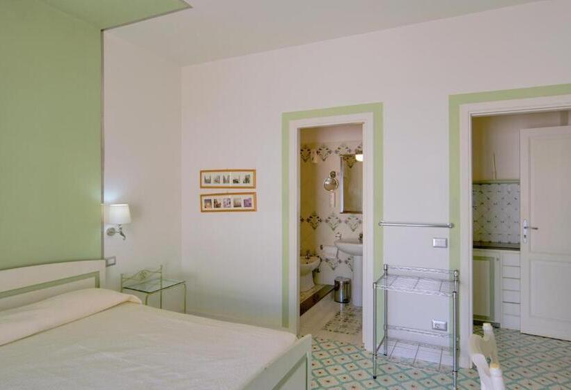 스탠다드 스튜디오, Residence Mendolita