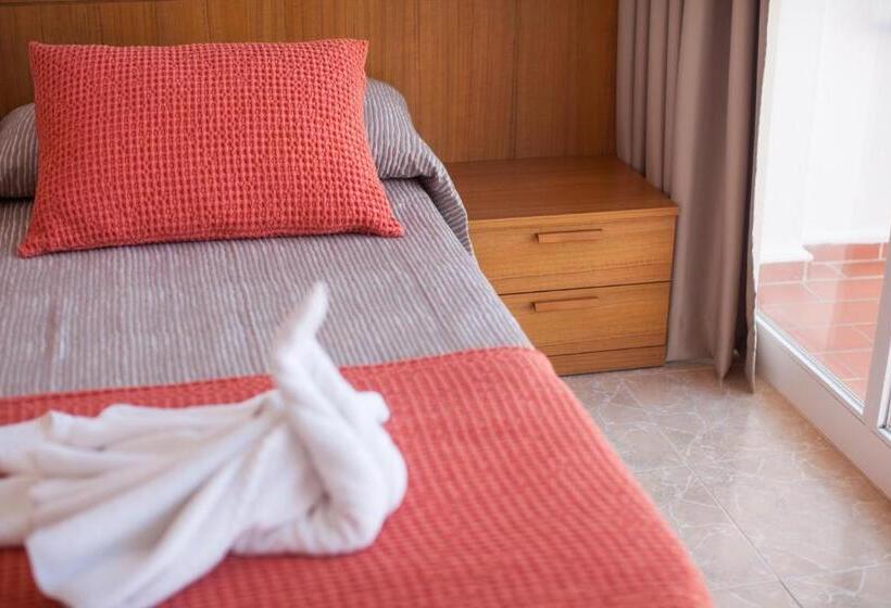 スタンダードルーム, Hostal Los Pinos