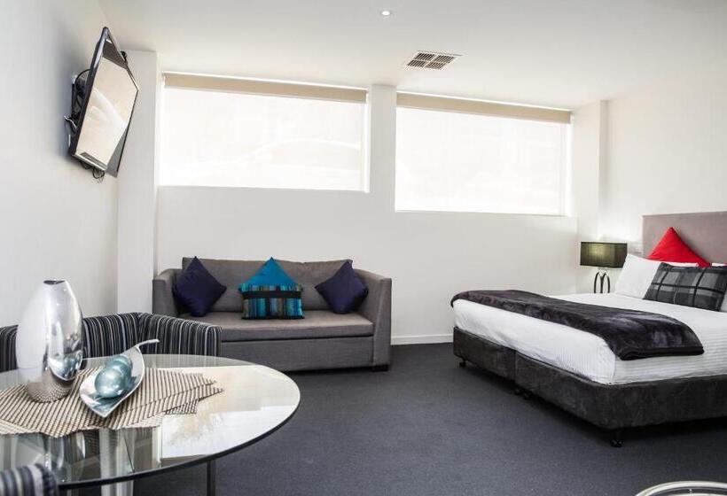 استودیوی استاندارد, Adara Hotel Richmond
