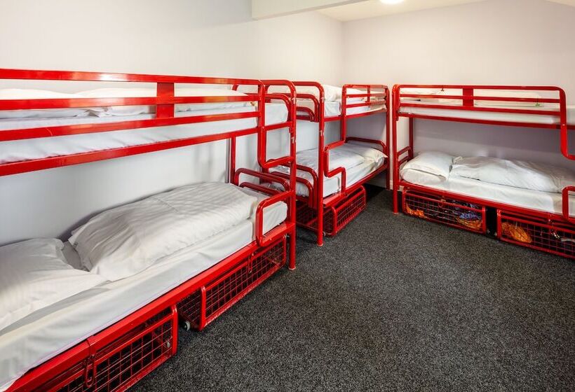 تختخواب در اتاق مشترک, Astor York Hostel