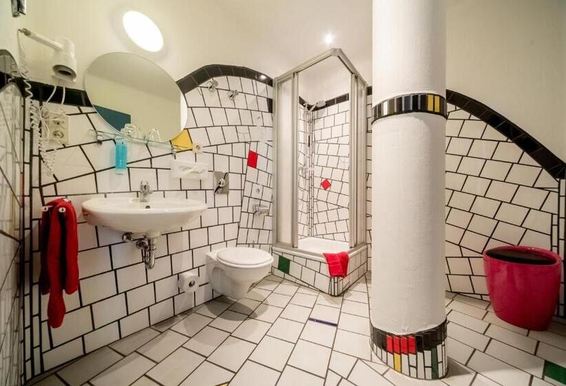 带露台的豪华间, Arthotel Magdeburg