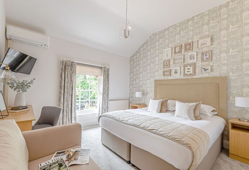 Семейный Номер, Bartley Lodge
