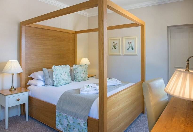 Номер Стандарт, Bartley Lodge