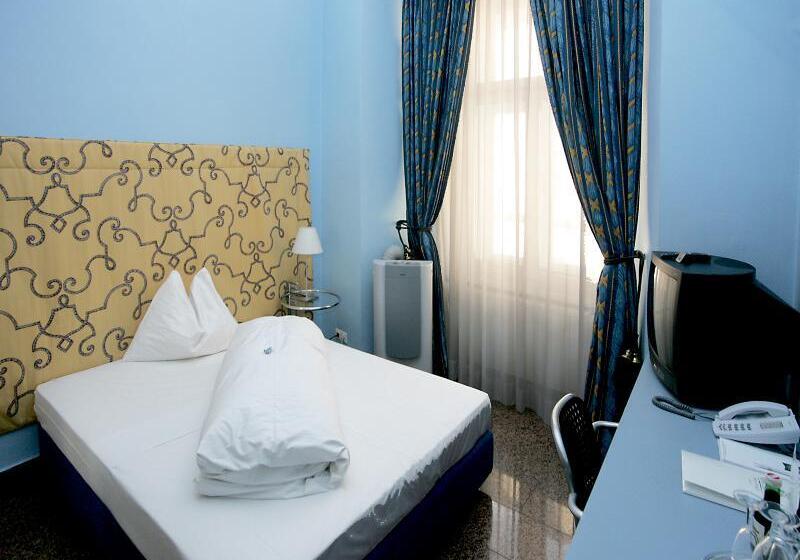 标准单人间, Boutique Hotel Dom   Rooms & Suites