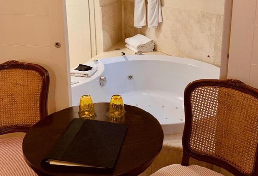 Номер Стандарт с Балконом, Castello Di Velona Resort, Thermal Spa & Winery