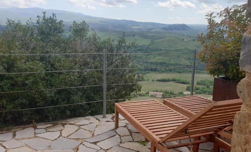 Полулюкс Одноместный с Террасой, Castello Di Velona Resort, Thermal Spa & Winery
