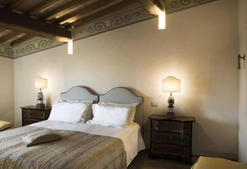 Люкс с Террасой, Castello Di Velona Resort, Thermal Spa & Winery