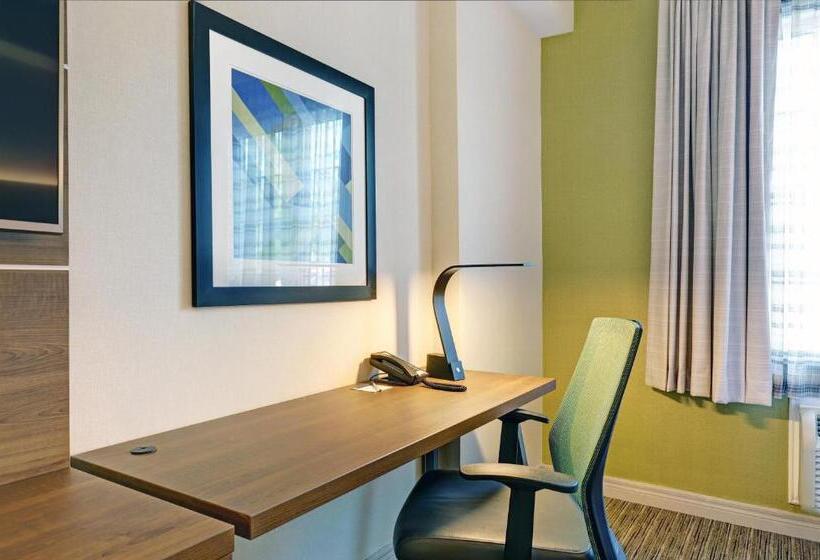 带大床的标准间, Holiday Inn Express Whitby Oshawa, An Ihg