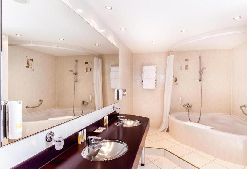 Апартаменты Deluxe 1 Спальня, Qubus Hotel Legnica