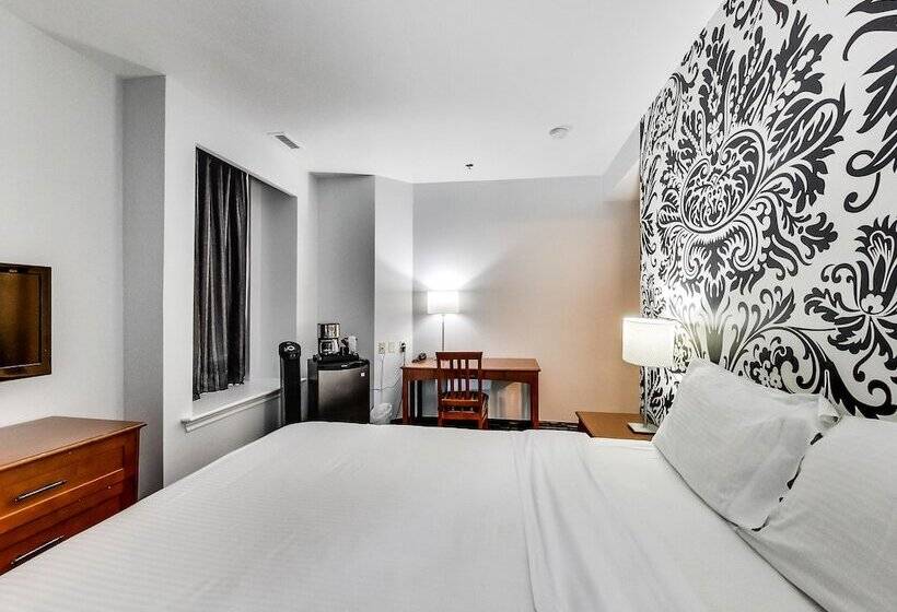 スイート, Isabella Hotel And Suites