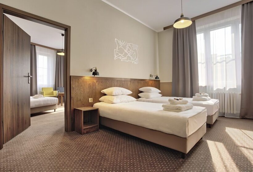 Четырехместный Номер Классик, Daniel Griffin Aparthotel By Artery Hotels