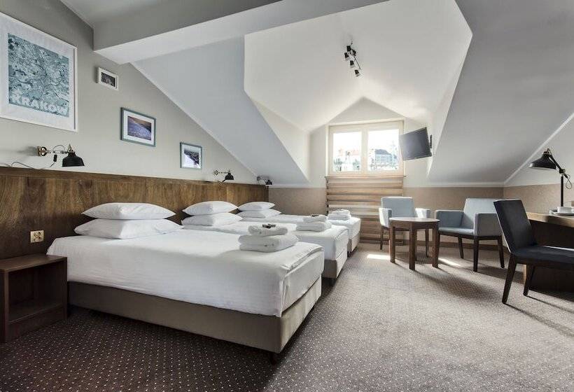 Трехместный Номер Классика, Daniel Griffin Aparthotel By Artery Hotels
