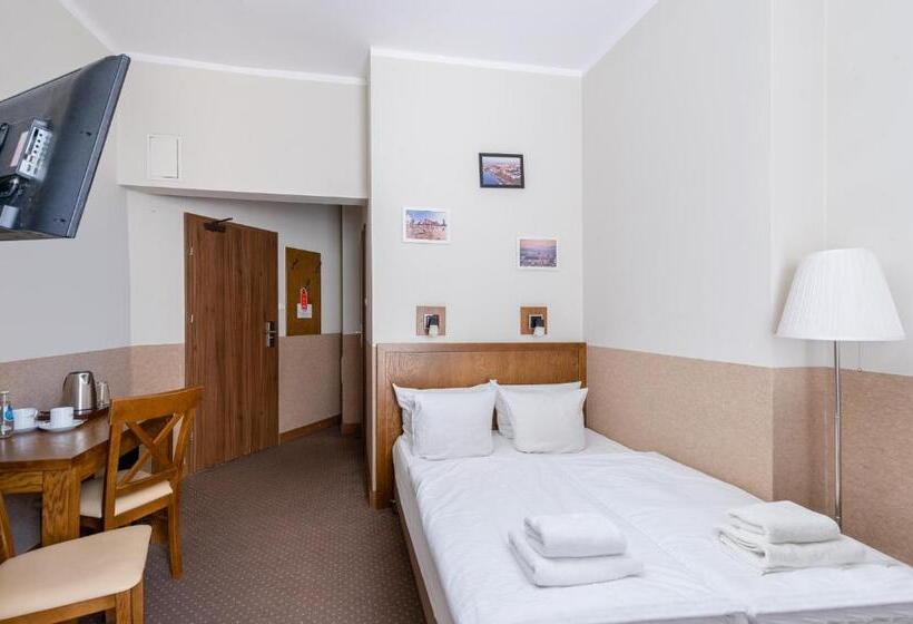 Номер Классический Вид на Город, Daniel Griffin Aparthotel By Artery Hotels